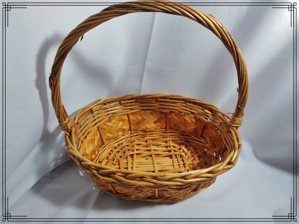 CANASTA DE RATAN O MIMBRE 30CM